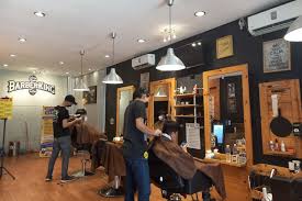 6 Keuntungan Pangkas Rambut di Barbershop yang Bisa Dirasakan Pria