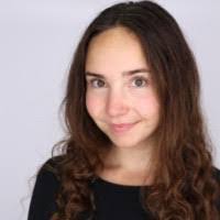 Kathryn Carbone's Instagram, Twitter & Facebook