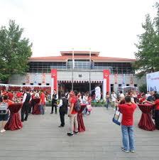 However, this turnaround time may not fit with the schedules of all customers so there are other expedited services available where you can receive a visa more quickly. Singapore Embassy In Beijing Home Facebook