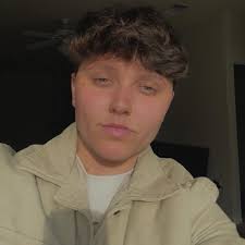 Sierra Beach and Selena Liverett 's Wedding Website