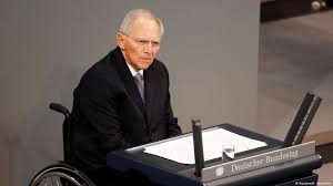 Der bisherige bundesfinanzminister wolfgang schäuble (cdu) soll neuer bundestagspräsident werden. Wolfgang Schauble Tells Eastern Germans To Stop Playing The Victim News Dw 28 12 2019