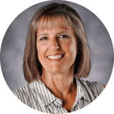 Amy Hutter's Instagram, Twitter & Facebook