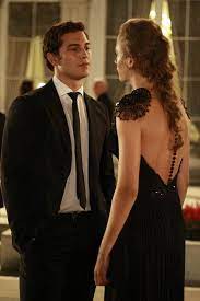 Medcezir'in başrol oyuncuları serenay sarıkaya ve çağatay ulusoy'un ayrılması sette soğuk rüzgarlar esmesine neden oldu. ÙÛŒØ³ Ø¨ÙˆÚ© Image 2076859 On Favim Com