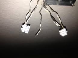 Eine lampe anschließen, ist kein zauberwerk, doch achten sie bei arbeiten am elektrischen strom unbedingt auf ihre sicherheit! Lampe Anschliessen 6 Stromkabel Anschluss