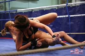 Slowly they approach each other in the boxing ring and the ferocious fight over submission when they're already nude, linda manages to sit on linda, but afterwards she loses dominance and linda gets on top. Hot Wrestling Match Between Linda Ray And Lisa Sparkle My Pornstar Book
