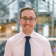 Back in July 2023 I received confirmation I was successful in the ballot  for running the London Marathon. Fast forward after 8 months of training  and injuries I ran my first ever