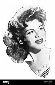 Eileen Hood's Instagram, Twitter & Facebook