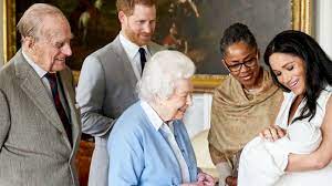 Hello, prince harry and meghan markle fans—i come bearing news concerning your favorite royal couple: Royal Baby Sussex Prince Harry Meghan Markle Archie Harrison First Photos Of Son Revealed