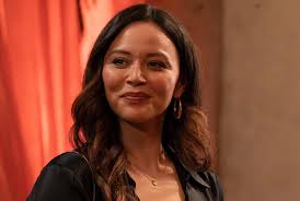 The Rookie's Melissa O'Neil Breaks Down Lucy and Tim's Valentine's Day, and  What Comes Next for Chenford