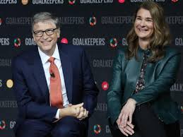 Today we are going to fact check the fact checkers regarding many online reports that bill gates wants to implant microchips in people using. Ehe Aus Nach 27 Jahren Bill Und Melinda Gates Lassen Sich Scheiden Tochter Aussert Sich Shz De