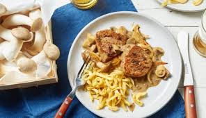Krauterseitling Pfannchen Mit Kalbsfilet Rezept Kalbsfilet Lebensmittel Essen Krauterseitlinge
