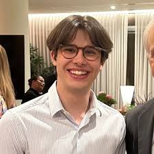 Absolutely thrilled to start my journey with Kaizntree as a Founding  Engineer! 🚀🌴 Living and breathing the startup life, biking every day by  Steve Jobs' house in Palo Alto, and diving into