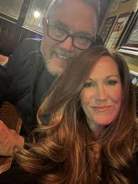 Heather Hollis's Instagram, Twitter & Facebook