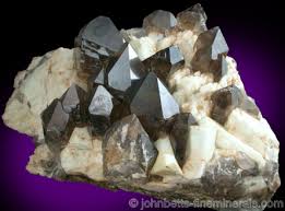 Quartz The Mineral Quartz Information And Pictures