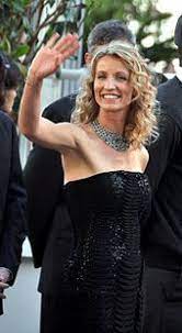 French newspapers are reporting a new ncw project based on an interview alexandra lamy did a few days ago (linked in the article but behind a paywall). Dewiki Alexandra Lamy