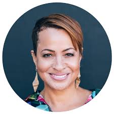 Randi Bryant's Instagram, Twitter & Facebook