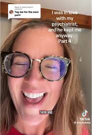 La historia de Kendra y su amor por el psiquiatra