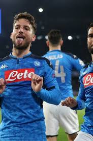Dries mertens is that silent performer in the 'golden generation of belgian football' who slickly executes the role of winger and is highly follow sportskeeda for more updates about dries mertens. Ssc Neapel Mertens Statt Messi Sport Sz De