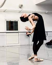 Its Ok To Be Tired Enjoy The Feeling Of Soreness It Means You Are Getting There Wearehumans Loveyourself Dance Photography Ballet Dancers Dance Pictures