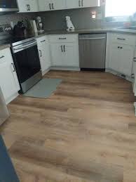 We read hundreds of lifeproof vinyl flooring reviews and examined its offerings to find out. Lifeproof Fresh Oak 8 7 In W X 47 6 In L Luxury Vinyl Plank Flooring 20 06 Sq Ft Case I96711l The Home Depot Vinyl Plank Flooring Luxury Vinyl Plank Flooring Kitchen Vinyl Plank Flooring Kitchen
