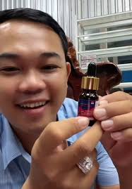 Viên Đá Nhỏ Tăng Lực Từ Trại Gà Duyên Ti