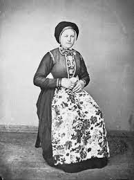 See more ideas about norwegian, hordaland, folk costume. Kvinnebunad Fra Tysnes Store Norske Leksikon