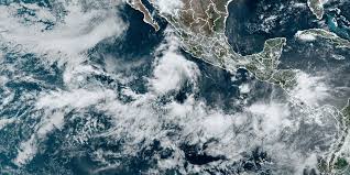 Warm waters and potential Super El Niño could 'supercharge' start to Eastern Pacific hurricane season