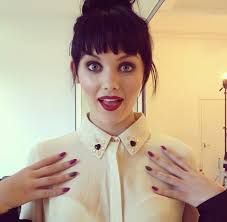 she got the PERFECT FRINGE!! Mel Clarke! Why can't i just be her the  hottie! Love her full fringe! #girlenvy