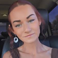 My sweet girl just layed her first eggs! I feel so proud ☺️