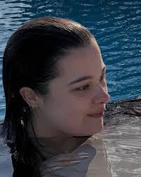 Me gusta hacer listas de cosas, personas, momentos…que me hacen sentir  bien. Aquí os dejo un ejemplo 👆¿Y ahora qué? A prepararse para lo  siguiente 😏