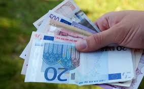 Convert 1000 euro (eur) to us dollar (usd). Grundeinkommen Der Weg Zu 1000 Euro Extra Pro Monat Radio Bonn Rhein Sieg