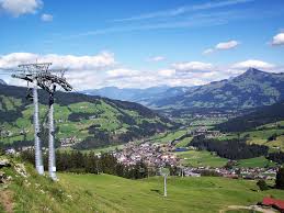 Tirol ist eine region in mitteleuropa in den alpen, die sich vom westen österreichs bis in den norden italiens erstreckt. Kirchberg In Tirol Pictures Photo Gallery Of Kirchberg In Tirol High Quality Collection