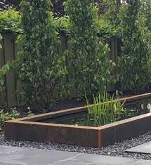 Der garten teilt die räume des gebäudes ebenso wie er sie verbindet. Wasserbecken Garten Aus Cortenstahl Im Greenbop Online Shop Kaufen