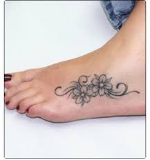 This type of tattoos is definitely the most popular for everyone and within any placement. Top 37 Flower Tattoo On Side Of Foot