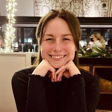 Lisa Boger's Instagram, Twitter & Facebook