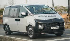 It's flanked by the main headlights and. Hyundai Staria In The Wild This Is It Korean Car Blog