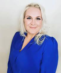 Janette Morgan's Instagram, Twitter & Facebook