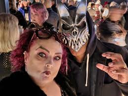 Last night we went to the Duran Duran fancy dress Halloween ball concert  including flame throwers, dancing girl zombies & Le Bon in a fetching pair  of deer antlers!! it was a