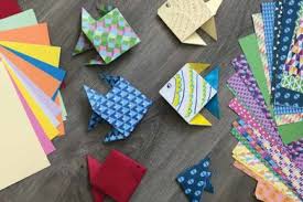 Pour suivre mon activité de graphiste rdv sur c'est se faire plaisir en créant et en apprenant, c'est aussi faire plaisir en offrant un atelier à vos proches. Activites Manuelles Pour Enfant A La Maison Bricolage Coloriage Cuisine