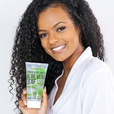 Urban Hydration Bright & Balanced Gel Face Wash, Normal to Oily Skin, with  Aloe Vera Leaf, 6.0 fl oz