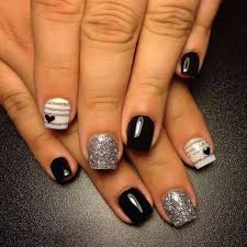 If you want to be attractive, there cannot be any other color than black to highlight your nails the most. Cute Black Acrylic Nails New Expression Nails