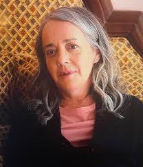 I spy with my little eye... Mel! On SVU!