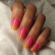 If you were always looking to have ombre nails and have no idea how to do it yourself, click here to do your own diy ombre nails. 9 Eye Catching Ombre Nail Designs Ipsy