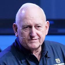 Man to Man: Rediscovering Masculinity in a Challenging World: Boykin, LTG  (Ret.) William G., Gilbert, Lela: 9781642933680: Amazon.com: Books