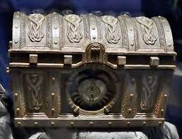 Davy Jones Pirates Of The Caribbean Dead Man S Chest Cast Treasure Chest From Pirates Of The Caribbean Dead Man S Chest Treasure Chest Buried Treasure Pirates