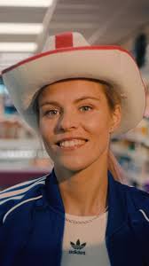 Nil Tomakan (@niltomakan) • Instagram photos and videos