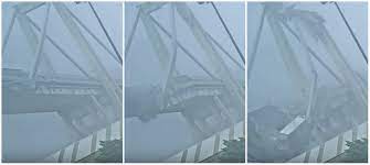 Genova, ecco il video secretato del crollo di ponte morandi nel video si vedono gli istanti prima del cedimento della struttura, il passaggio delle auto, di un mezzo pesante e la pila 9 con. Ponte Morandi Il Crollo In Un Nuovo Video Inedito Ticinonline