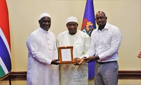 President Adama Barrow Thursday presented to the family of the late former  World Health Organisation Africa Regional Director, Dr Ebrahima Malick Samba,  an Award by the World Health Body. In presenting the