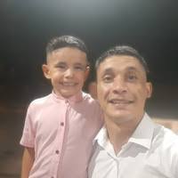 Fernando Almaraz's Instagram, Twitter & Facebook