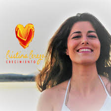 Cristina Cerezo's Instagram, Twitter & Facebook